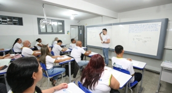 Inscrições para processo seletivo de professores temporários começam nesta segunda-feira